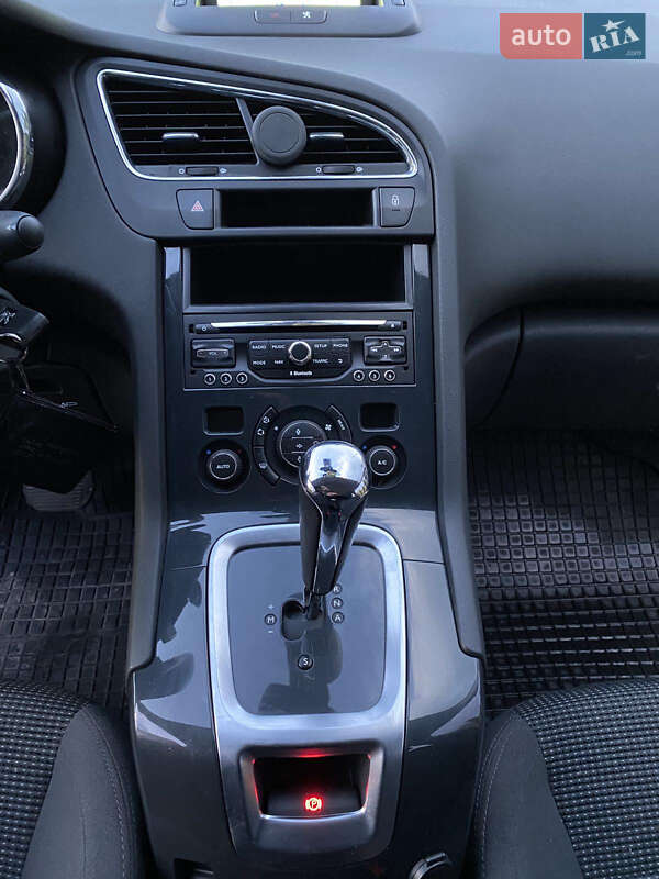 Микровэн Peugeot 5008 2013 в Стрые