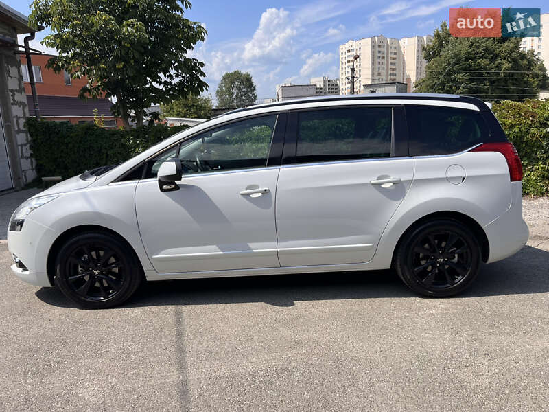 Мікровен Peugeot 5008 2011 в Вишневому