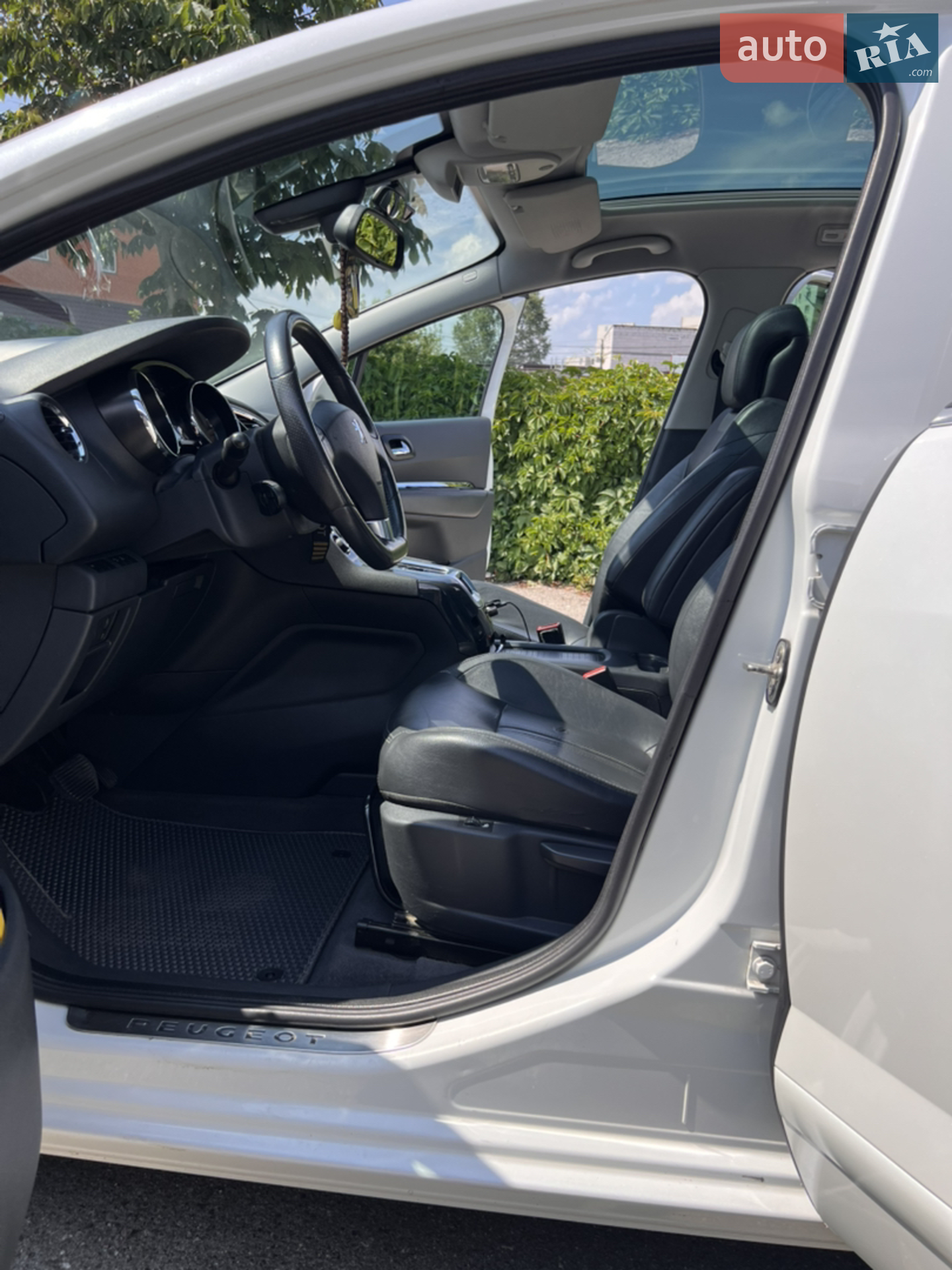 2011 Peugeot 5008 - мініатюра 12
