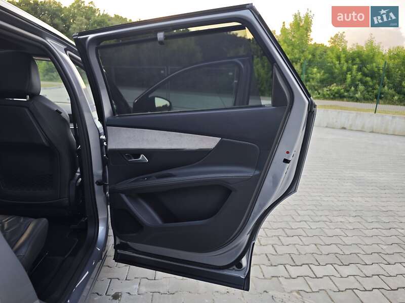 Позашляховик / Кросовер Peugeot 5008 2021 в Дубні