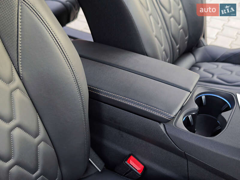 Позашляховик / Кросовер Peugeot 5008 2021 в Дубні