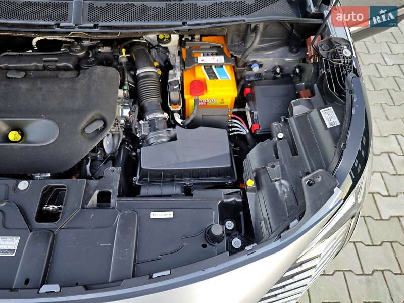 Позашляховик / Кросовер Peugeot 5008 2021 в Дубні