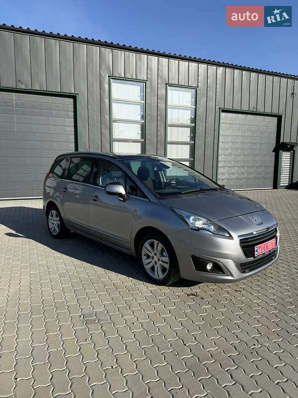 Микровэн Peugeot 5008 2014 в Калуше