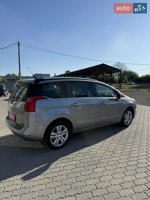 Микровэн Peugeot 5008 2014 в Калуше