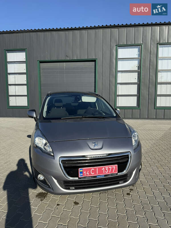 Микровэн Peugeot 5008 2014 в Калуше