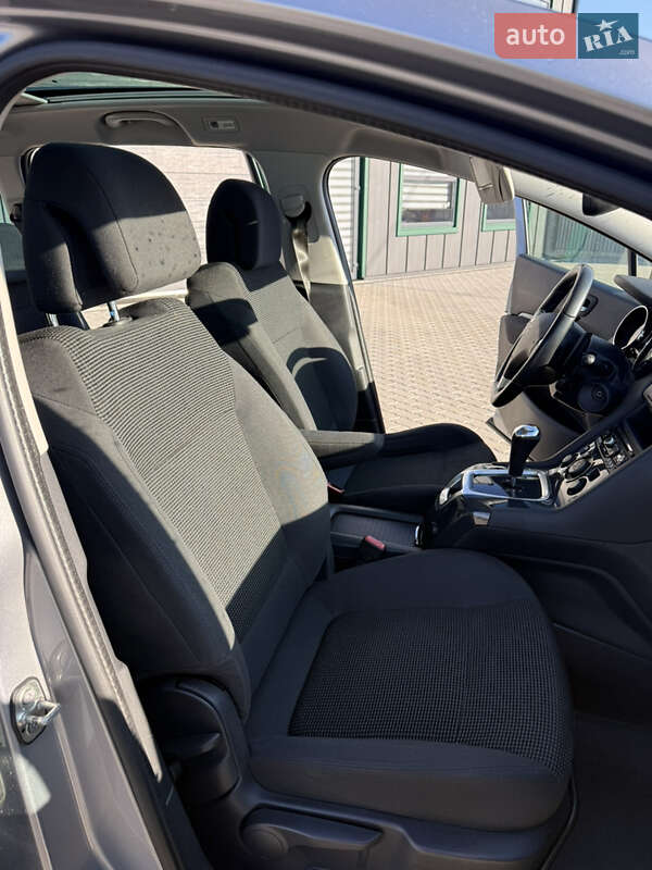 Микровэн Peugeot 5008 2014 в Калуше