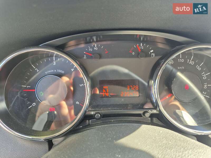 Мікровен Peugeot 5008 2013 в Тернополі