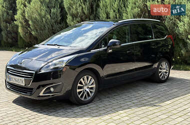Микровэн Peugeot 5008 2015 в Самборе
