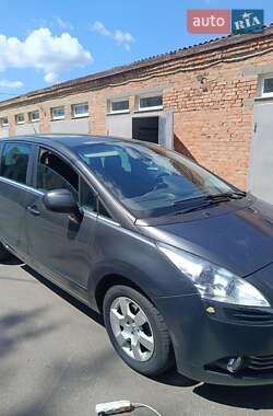 Мікровен Peugeot 5008 2012 в Пирятині