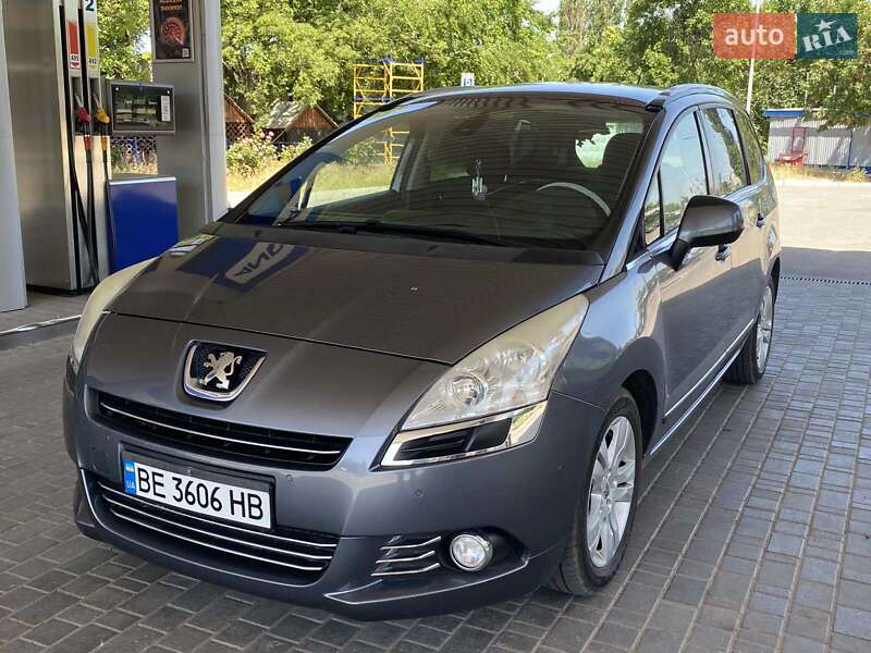 Микровэн Peugeot 5008 2011 в Николаеве