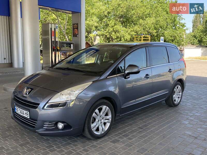 Микровэн Peugeot 5008 2011 в Николаеве