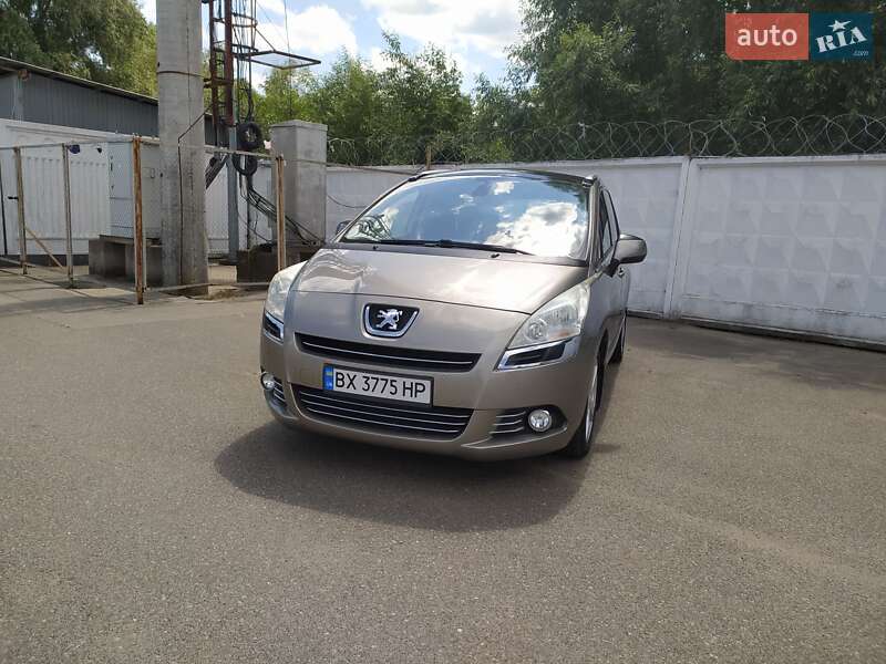 Мікровен Peugeot 5008 2010 в 