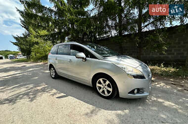 Мікровен Peugeot 5008 2012 в Заліщиках