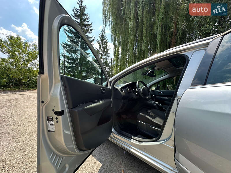 Мікровен Peugeot 5008 2012 в Заліщиках