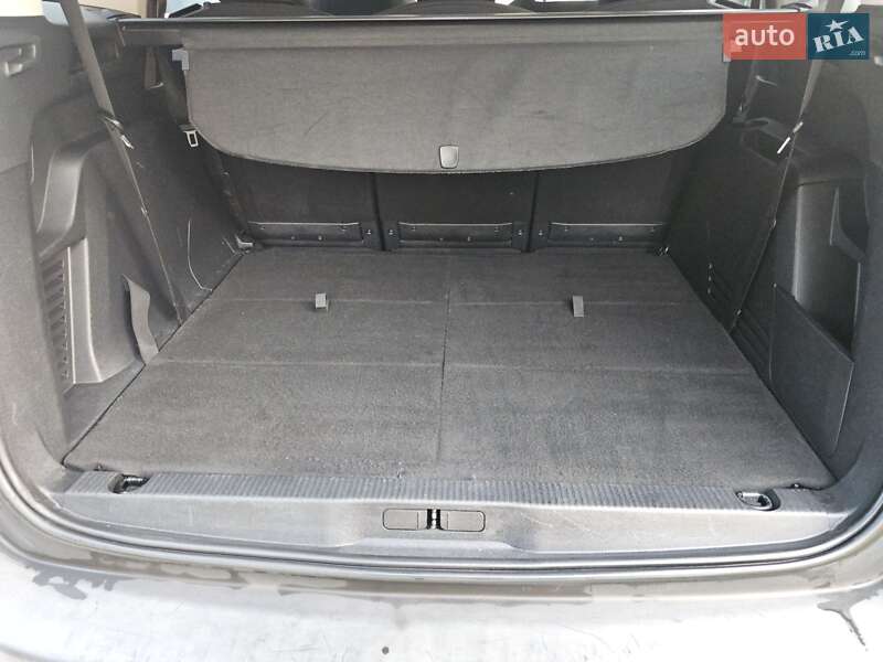 Позашляховик / Кросовер Peugeot 5008 2018 в Стрию