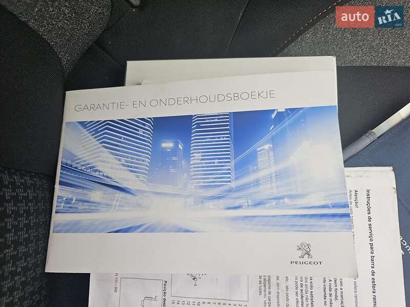 Позашляховик / Кросовер Peugeot 5008 2018 в Стрию