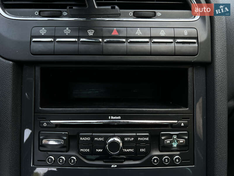 Мікровен Peugeot 5008 2010 в Чернівцях