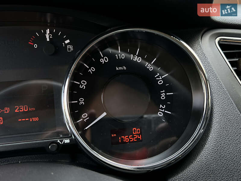 Мікровен Peugeot 5008 2010 в Чернівцях