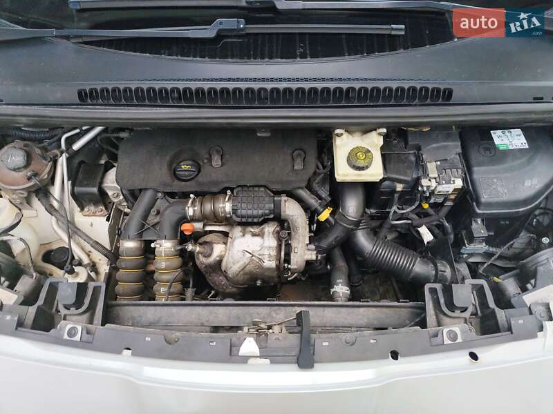 Мікровен Peugeot 5008 2011 в Броварах фото 13 Мікровен Peugeot 5008 2011 в Броварах