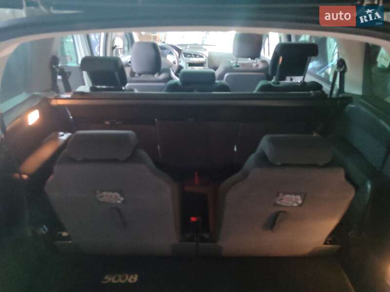 Мікровен Peugeot 5008 2010 в Ковелі