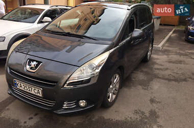 Мікровен Peugeot 5008 2011 в Києві