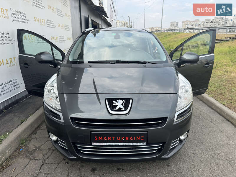 Микровэн Peugeot 5008 2013 в Киеве