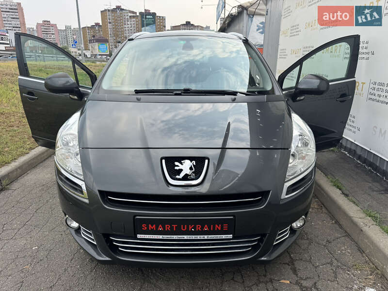 Микровэн Peugeot 5008 2013 в Киеве