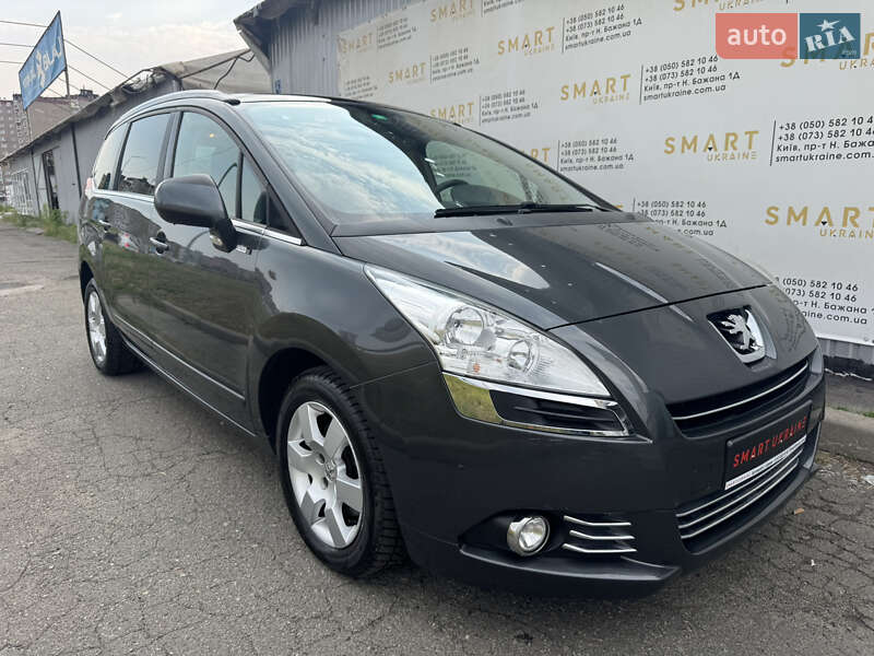 Микровэн Peugeot 5008 2013 в Киеве