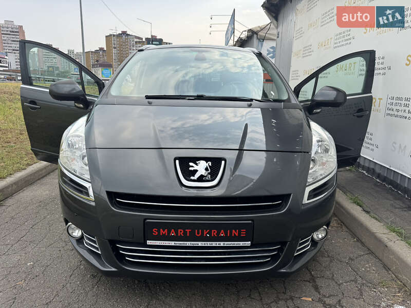 Микровэн Peugeot 5008 2013 в Киеве