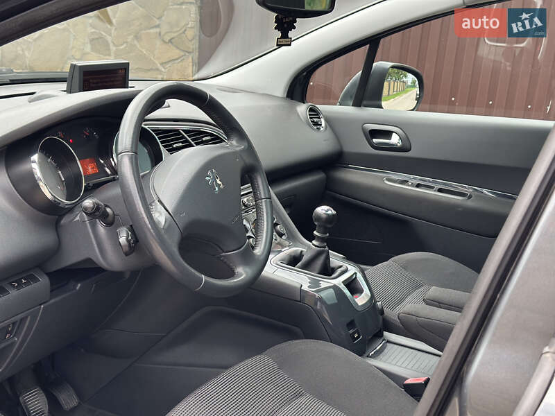Микровэн Peugeot 5008 2009 в Луцке