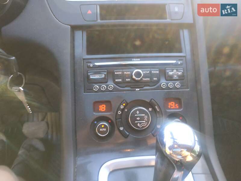 Микровэн Peugeot 5008 2012 в Радивилове