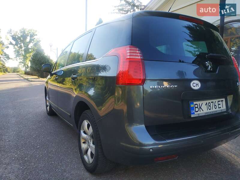 Микровэн Peugeot 5008 2012 в Радивилове