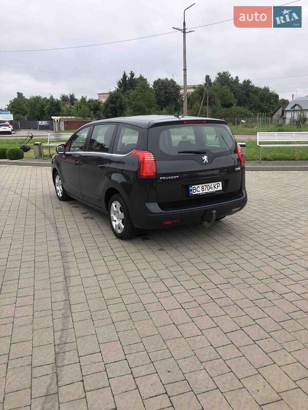 Мікровен Peugeot 5008 2010 в Дрогобичі