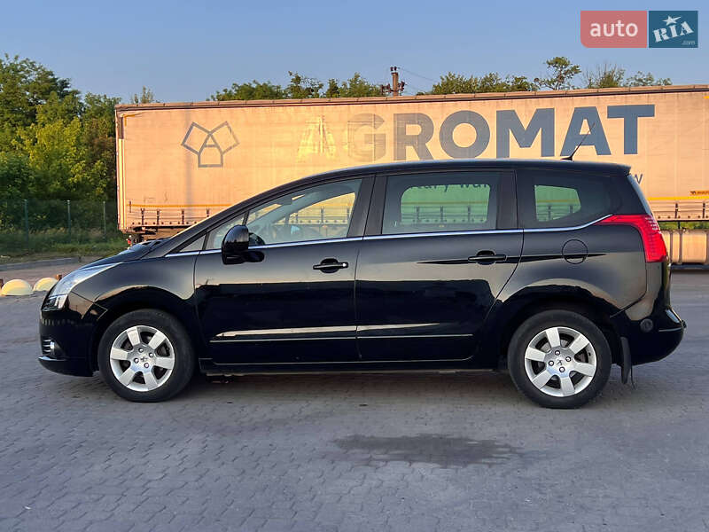 Peugeot 5008 2011 Peugeot 5008 2011