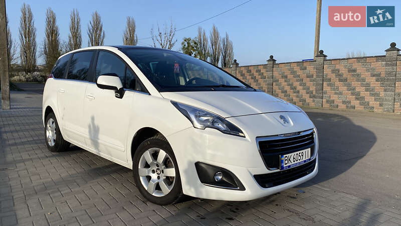 Мікровен Peugeot 5008 2015 в Рівному