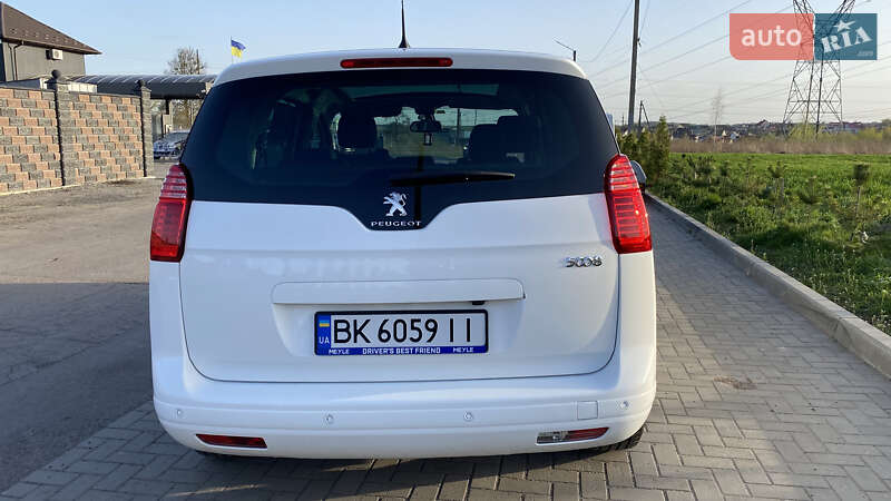 Мікровен Peugeot 5008 2015 в Рівному