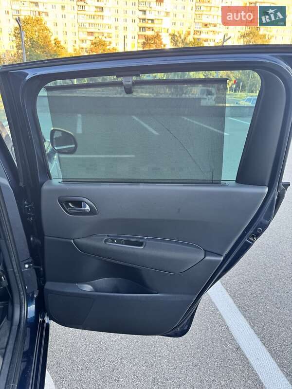 Микровэн Peugeot 5008 2010 в Харькове фото 65 Микровэн Peugeot 5008 2010 в Харькове