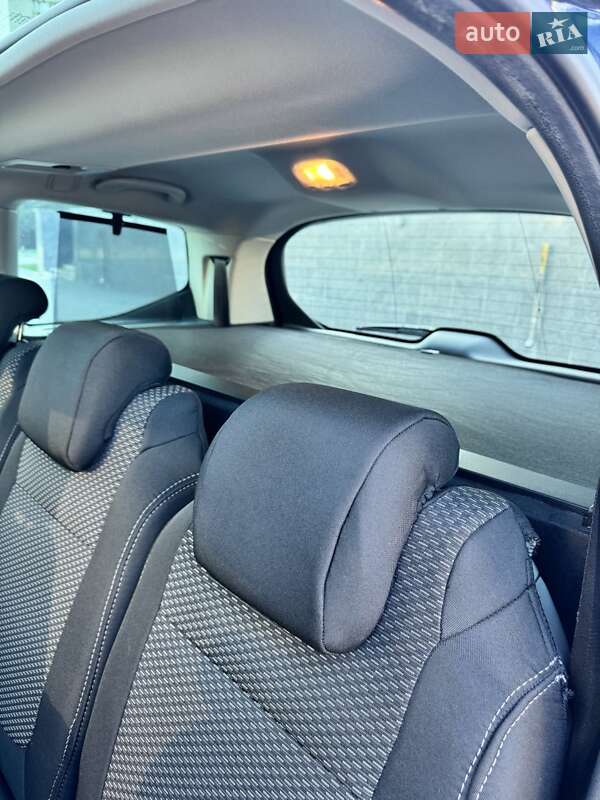 Микровэн Peugeot 5008 2010 в Харькове фото 77 Микровэн Peugeot 5008 2010 в Харькове