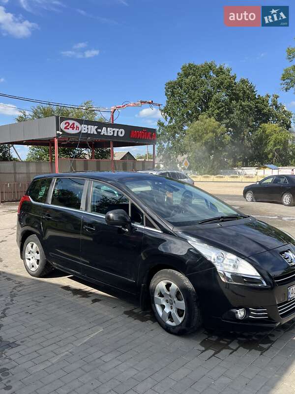 Мікровен Peugeot 5008 2011 в Луцьку