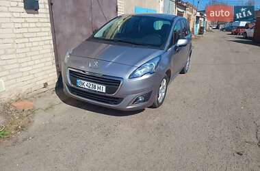Мікровен Peugeot 5008 2016 в Рівному