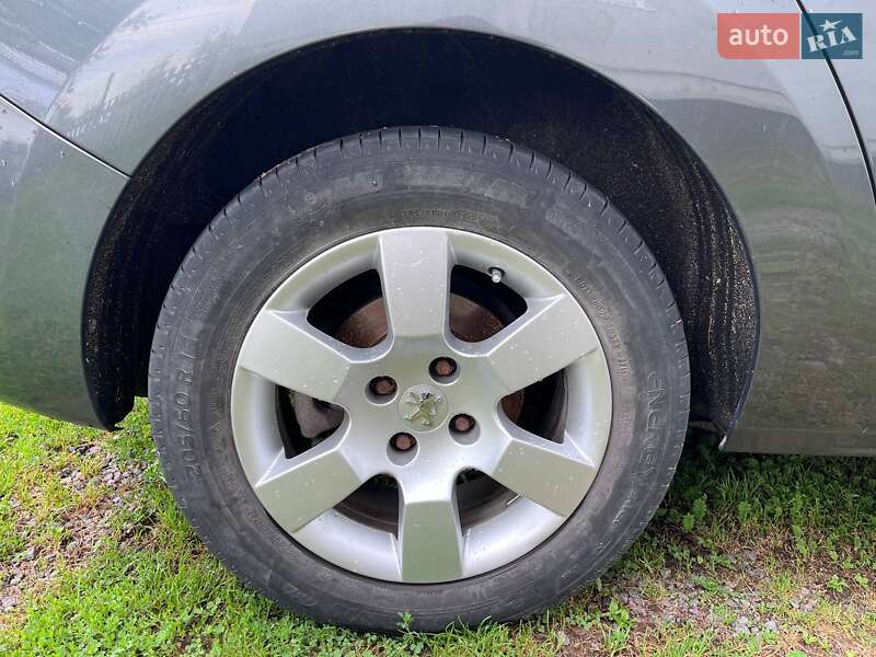 Мікровен Peugeot 5008 2010 в Самборі