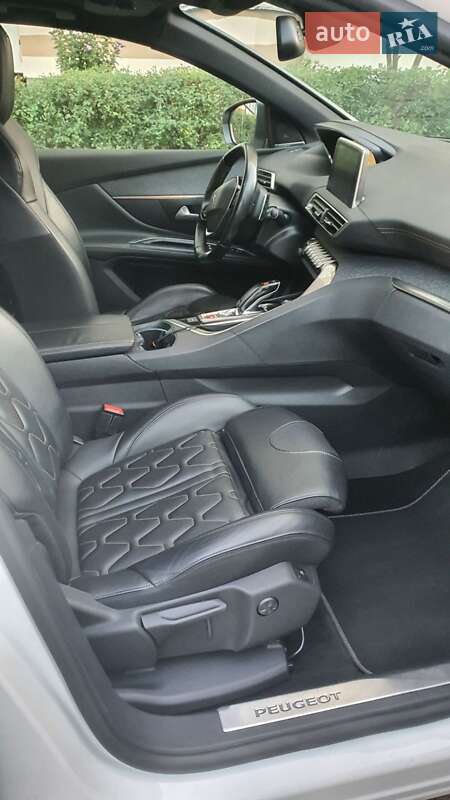 Позашляховик / Кросовер Peugeot 5008 2018 в Українці