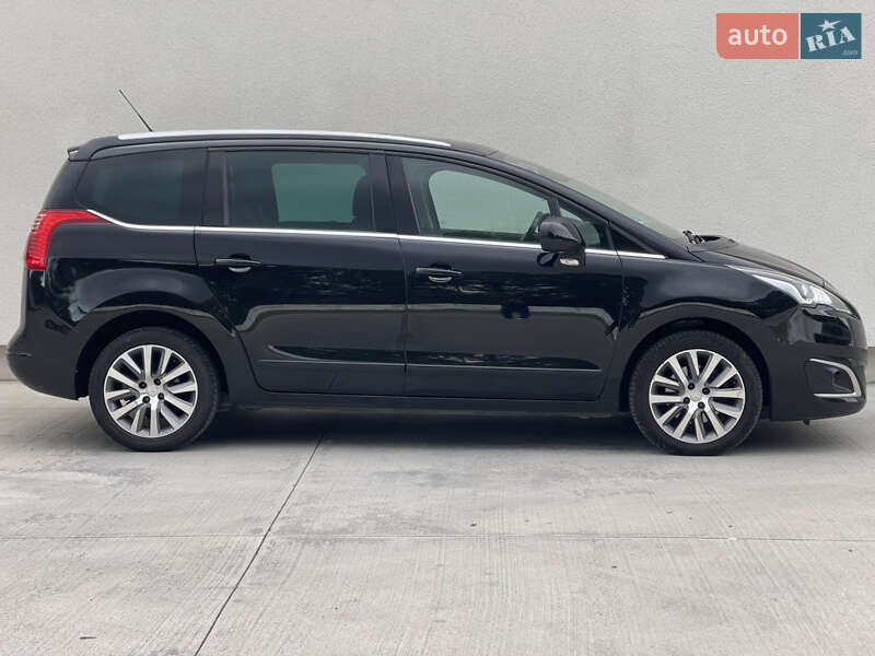Мікровен Peugeot 5008 2015 в Луцьку