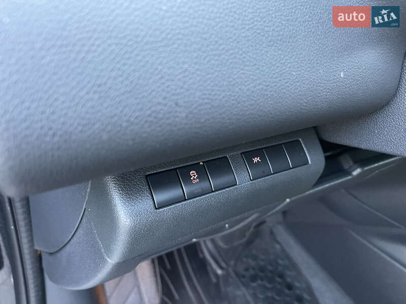 Мікровен Peugeot 5008 2015 в Луцьку