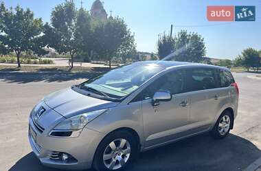 Мікровен Peugeot 5008 2010 в Южному