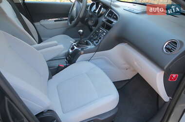 Микровэн Peugeot 5008 2013 в 