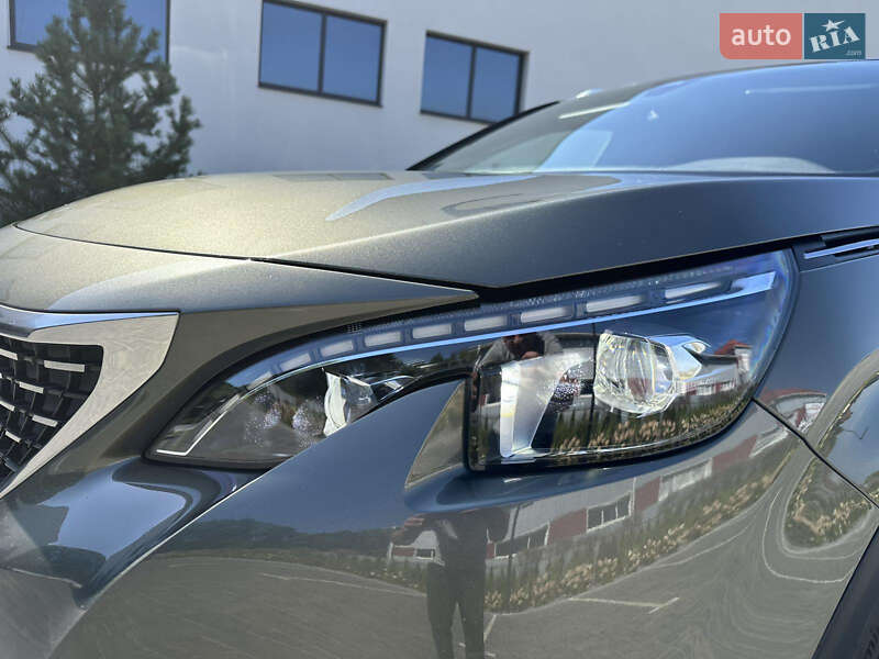 Позашляховик / Кросовер Peugeot 5008 2018 в Луцьку