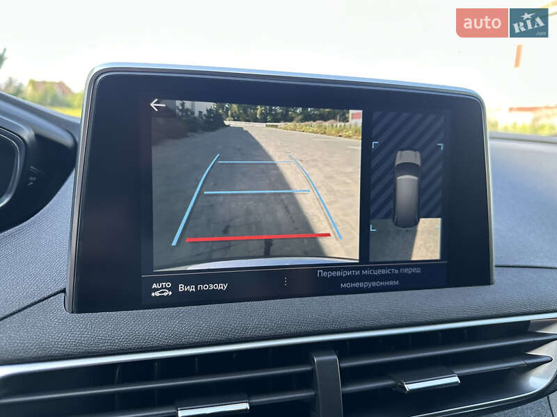 Позашляховик / Кросовер Peugeot 5008 2018 в Луцьку