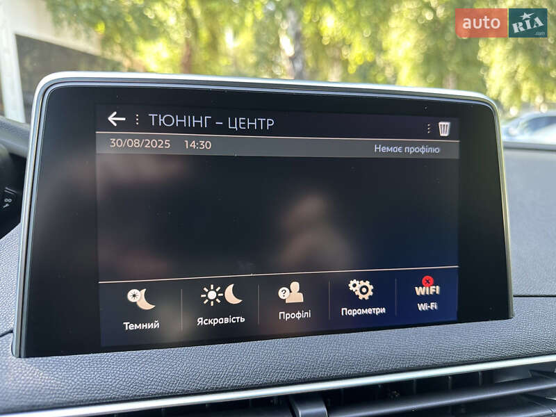 Позашляховик / Кросовер Peugeot 5008 2018 в Луцьку