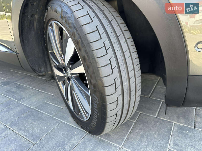 Позашляховик / Кросовер Peugeot 5008 2018 в Луцьку